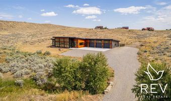 21 Tailwinds Dr, Cody, WY 82414