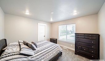 334 Church St, Ammon, ID 83406