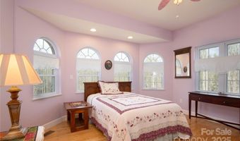 12 Riverview Dr, Bakersville, NC 28705