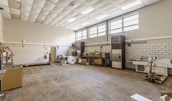 1825 W 18th St, Anderson, IN 46016