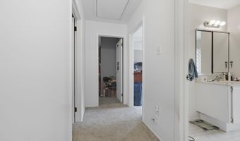 7 Bayberry Ct, Atco, NJ 08004