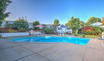 524 Parkbrook St, Spring Valley, CA 91977