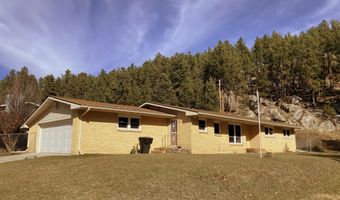 17 Clay St, Custer, SD 57730