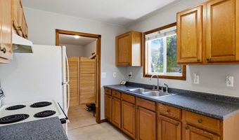 467 Dixie Blvd, Algonac, MI 48001