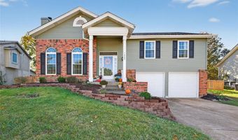 1452 Cedar Bluff Dr, Ballwin, MO 63021