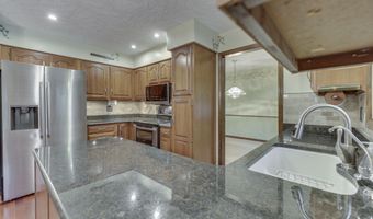 1640 Ridge Hill Ln, Indianapolis, IN 46217