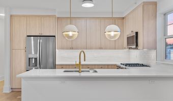 525 AVENUE E 3, Bayonne, NJ 07002