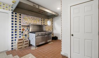 13 Old Mill Rd, Arlington, VT 05250