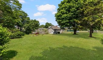 Reservoir Road, Middletown, RI 02842