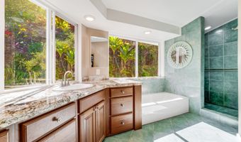 29 Door Of Faith Rd, Haiku, HI 96708
