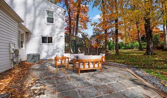 3725 KRYSIA Ct, Annandale, VA 22003