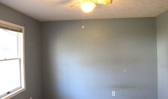 880 W Mashie Ct, Angola, IN 46703