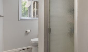 13795 Overcrest St NE, Alliance, OH 44601