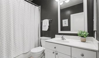 181 E REED Ave 201, Alexandria, VA 22305
