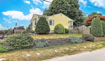 8 Halsey St, North Providence, RI 02911
