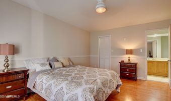 227 Paddington Ct 7-7, Englishtown, NJ 07726