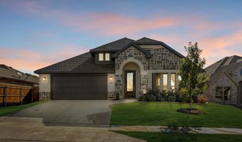 210 Comanche Trl, Alvarado, TX 76009
