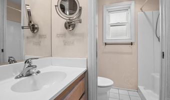 402-4 Santa Barbara St, Oceanside, CA 92058