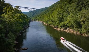 15303 15328 Midland Trl, Ansted, WV 25812