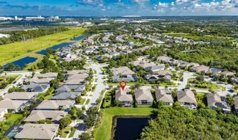 6903 Crestpoint Dr, Apollo Beach, FL 33572