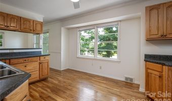 52 Blake Dr, Arden, NC 28704