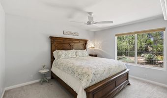 10525 Burned Oak Ln, Escondido, CA 92026