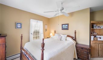 146 Bay View Ave, Bristol, RI 02809