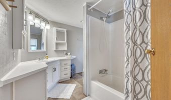 1001 Sunshine Run, Arnolds Park, IA 51331