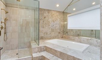 29 Sunset Rd S, Albertson, NY 11507