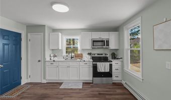 1 Cray St, Cumberland, RI 02864