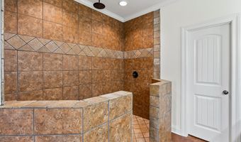 111 London Cv, Batesville, MS 38606