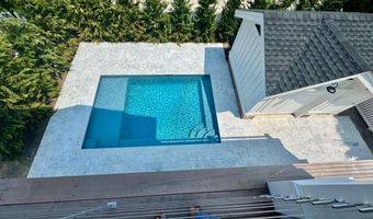 281 7TH St, Avalon, NJ 08202
