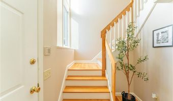 104 Palmer Dr, North Providence, RI 02904