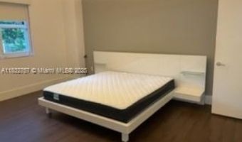 20000 E Country Club Dr 104, Aventura, FL 33180