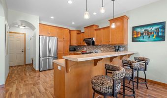 2744 W COMMONWEALTH Ct, Appleton, WI 54914