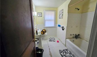 727 East Ave, Akron, OH 44320