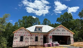 18 Somerset Dr, Appomattox, VA 24522
