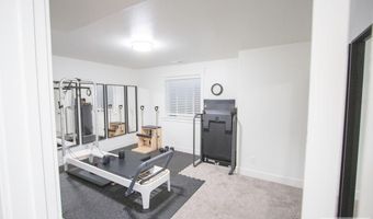4900 Torcello Dr, Ammon, ID 83406