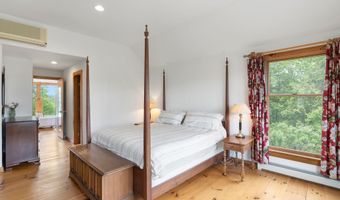 104 Juniper Ridge Rd, Brattleboro, VT 05301