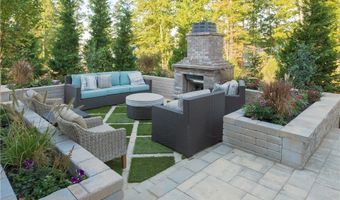 14106 Falcon Crest Ct, Ashland, VA 23005