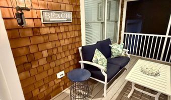 327 OAKWOOD St, Bethany Beach, DE 19930