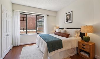 1080 WISCONSIN Ave NW 1004, Washington, DC 20007