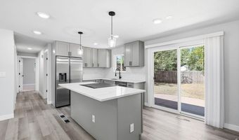 1035 6th St, Berthoud, CO 80513
