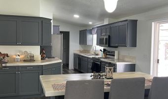 8334 Mina Bird Dr, Bonanza, OR 97623