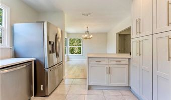 1956 N Roosevelt, Altadena, CA 91001