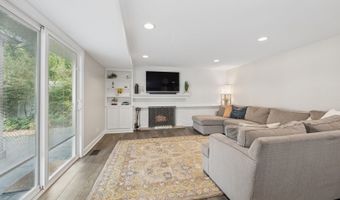 1407 N Dunton Ave, Arlington Heights, IL 60004