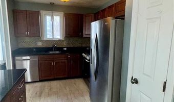 231 Smith St, Warwick, RI 02886
