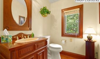 1158 Equestrian Dr, Banner Elk, NC 28604
