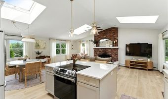 287 Cowesett Rd, Warwick, RI 02886