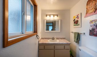 1145 NEWPORT Ave, Bandon, OR 97411